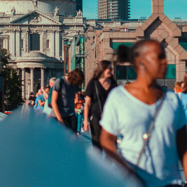 millennium bridge_people